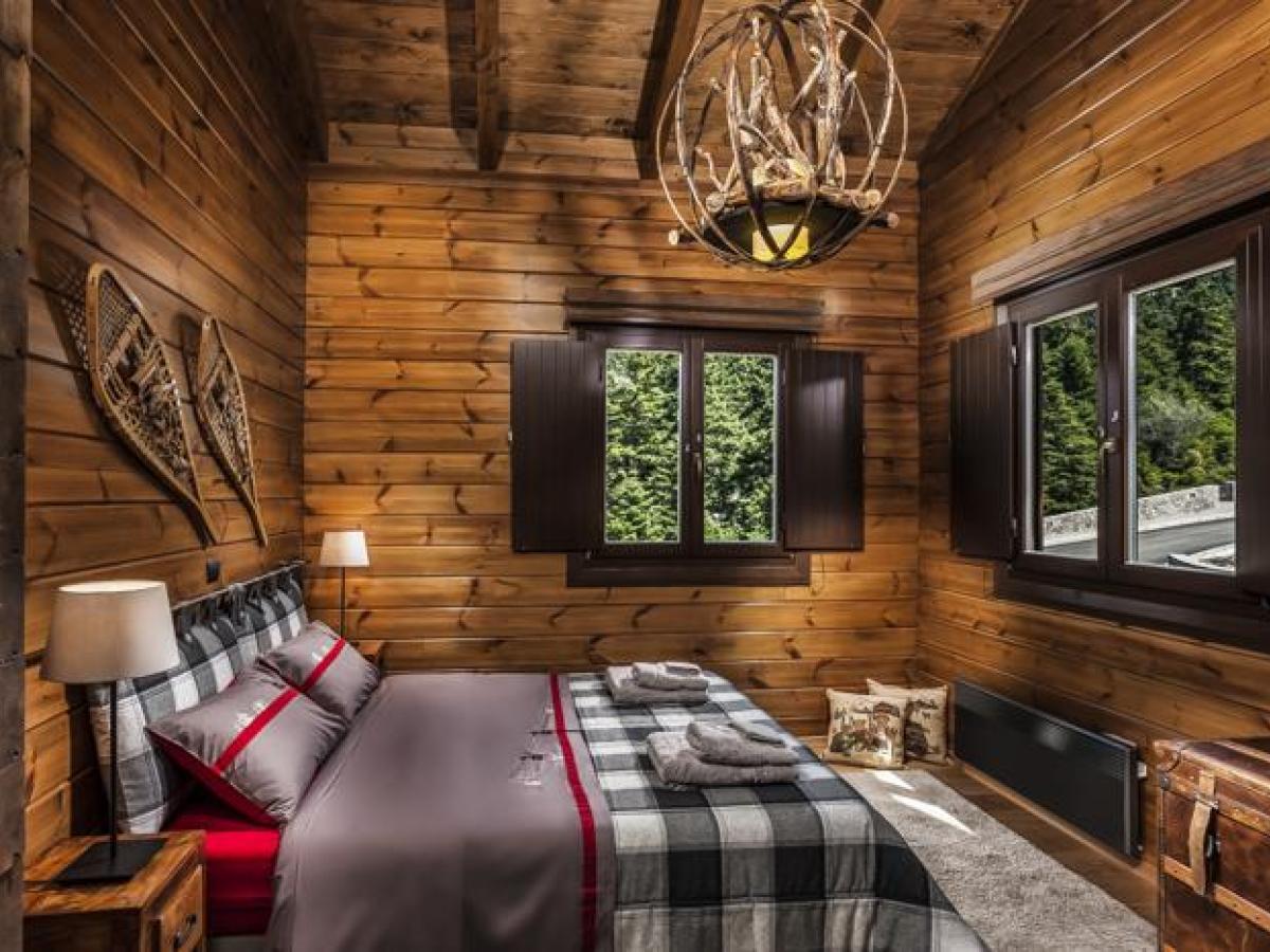Parnassos Log Houses 2