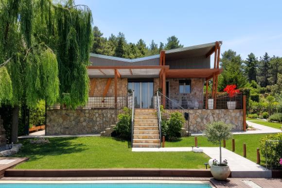 Avlida House